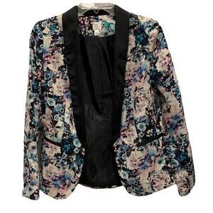 Lc Lauren flower floral tuxedo style jacket. Open front black lapels Size 4